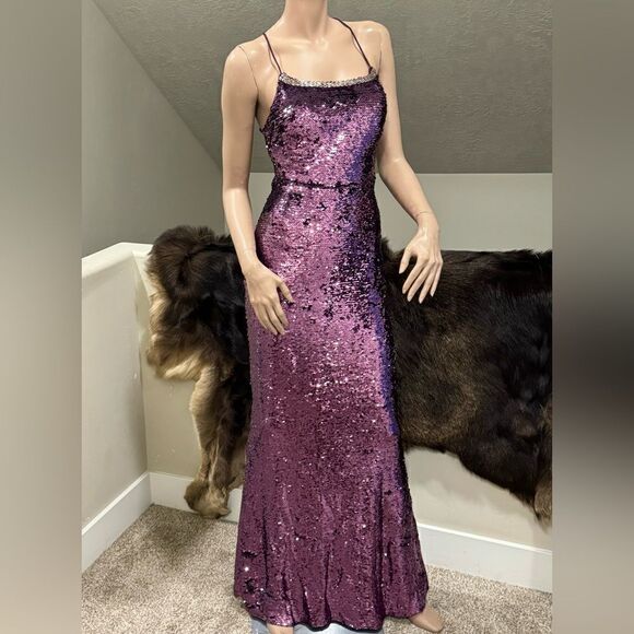 Sexy & Stunning Sequins and Beads Strappy Backless Mermaid Gown - Picture 3 of 12